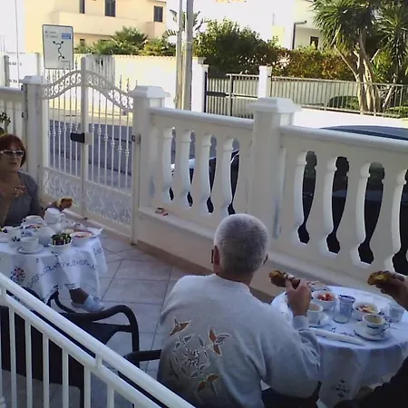 Marebello Bed and breakfast 3*