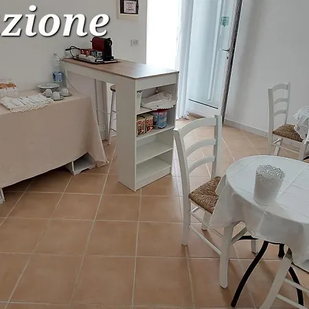 Alojamento de Acomodação e Pequeno-almoço Marebello Otranto